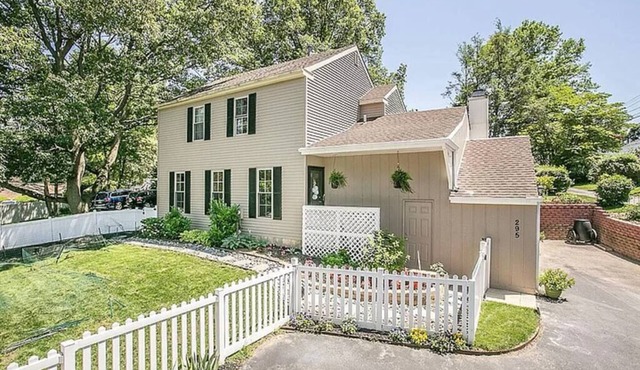 Charming Radnor Home With Yard Hosted By Stay Rafa