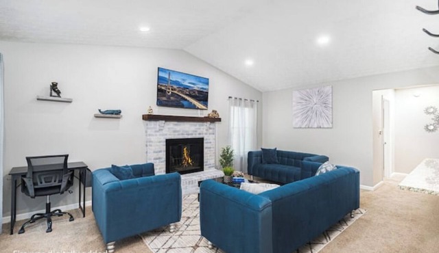 Charming Ranch 3BR W/Hot Tub and Ping Pong Tablenn