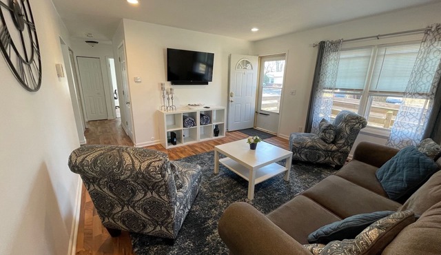 Charming Ranch in Quiet Neighborhood