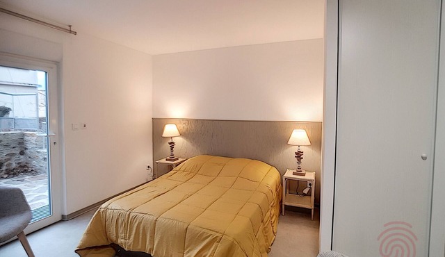 Charming Renovated Studio with Terrace Near Thermal Baths, Town Center, and Nature Trails