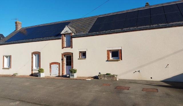 Charming Renovated Cottage with Garden, Terrace & Game Room Near Paris