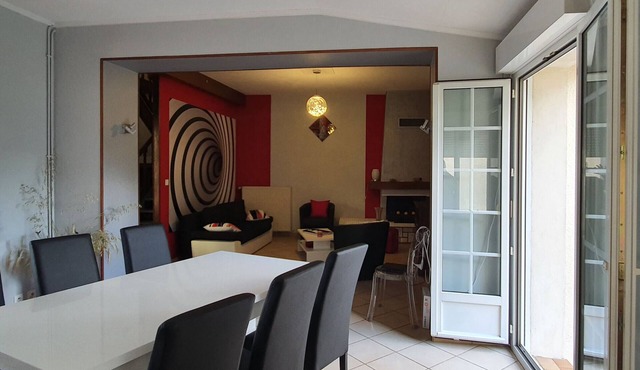 Charming Renovated House in Countryside, Near Verdun – Family-Friendly, Modern Amenities