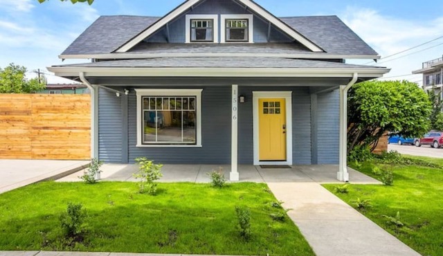 Charming, renovated, 1 block to Matthew Knight Arena, 3 blocks to Hayward Field