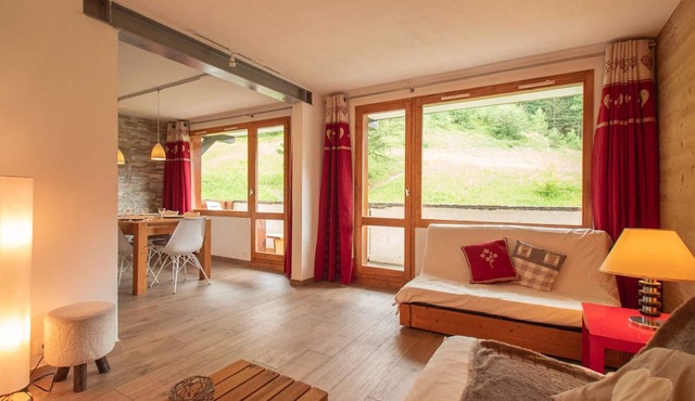 Charming renovated 3BR apt, balcony, 6 ppl, Valmorel