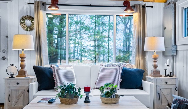 Charming Renovated Cabin with a Cottage vibe. Thus "The Cabbage"