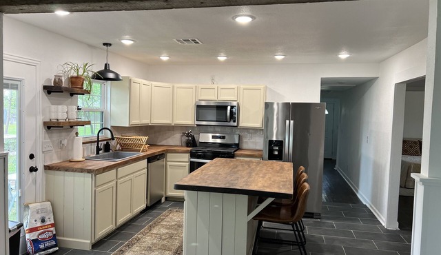 Charming Renovated Cottage