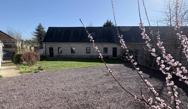 Charming renovated farmhouse - sleeps 6