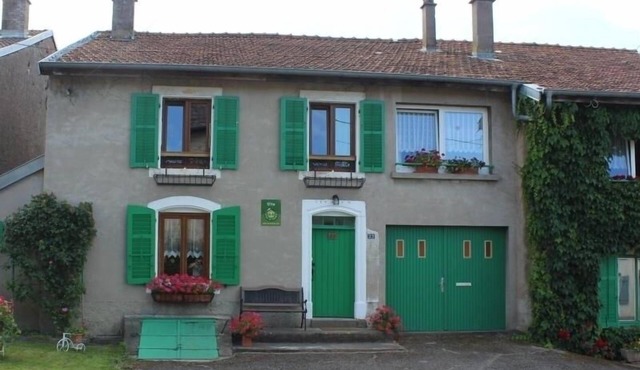 Charming Renovated Farmhouse, Terrace, Garden, Near Lakes & Nature, Close to Baccarat & Badonviller