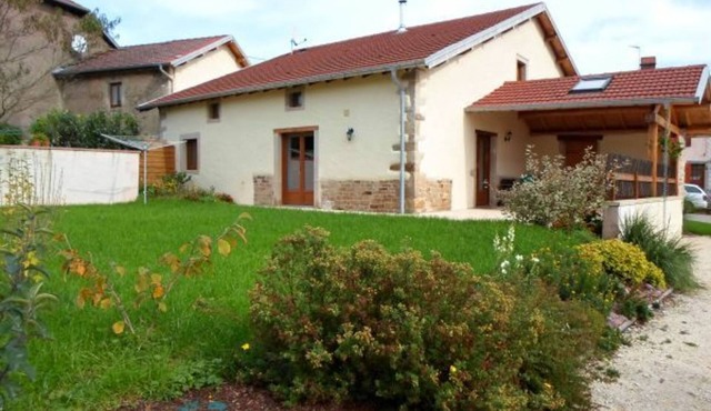 Charming Renovated Forge: Spacious, Baby-Friendly, Green Surroundings, Near Thermal Sites