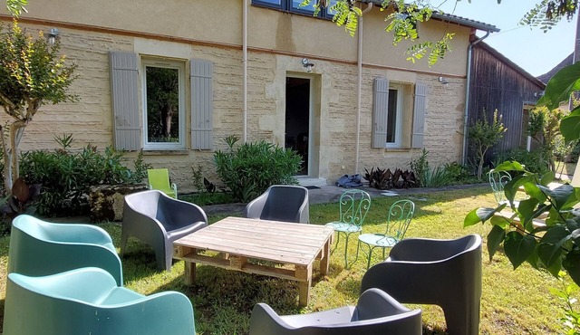 Charming renovated gîte 6km from Bergerac - Private swimming pool and large garden