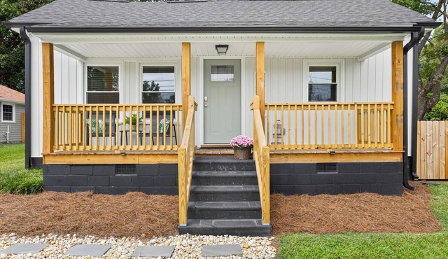 Charming Renovated Home Near Downtown & Airport