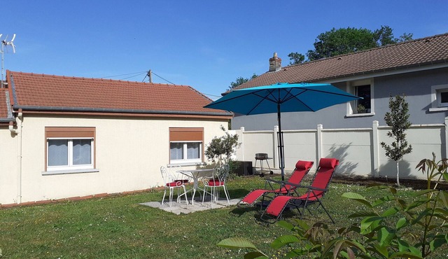 Charming Renovated House with Private Parking, Garden, and Easy Access to Nancy