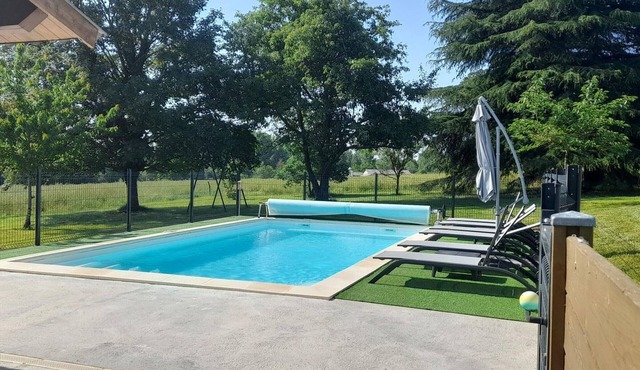 Charming Renovated House with Private Heated Pool and Expansive Garden Near Bordeaux