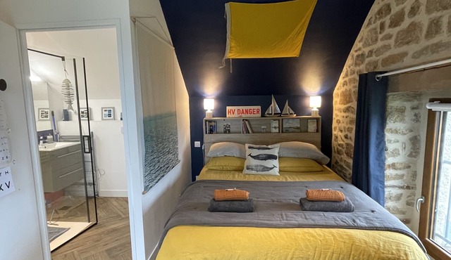 Charming renovated longère between land and sea in Quiberon Bay