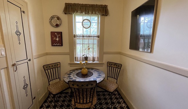 Charming Renovated One Bedroom Apartment.