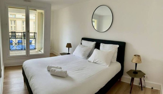 Charming renovated T2 Versailles : Mobility lease