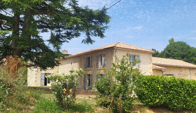 Charming renovated villa Périgord pourpre