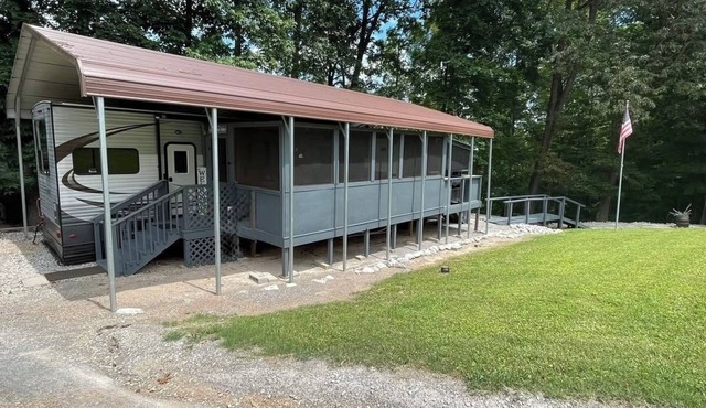 Charming rental in Rocky Top, TN-walking distance to Norris lake and marina!