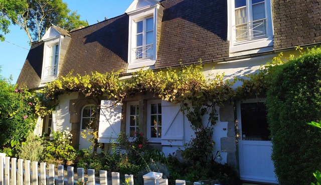 Charming residence with garden ideal for vacations with family or friends