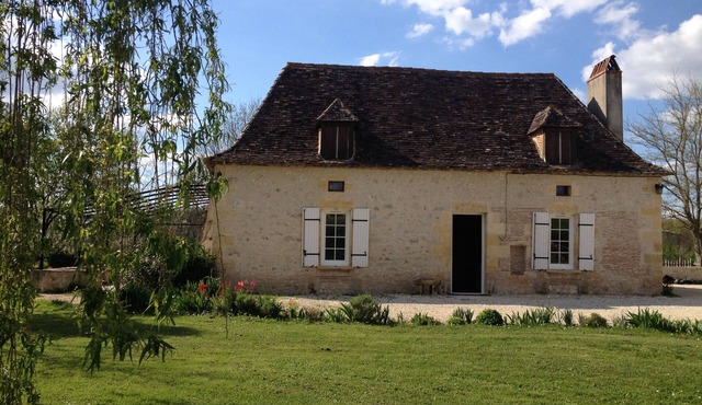 Charming restored Périgord, Domus vinea