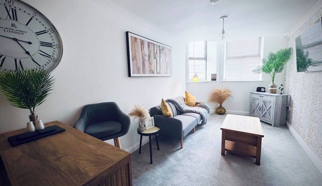 Charming Retreat at Little Cedar – Your Cornish Hideaway in Idyllic Tuckingmill.