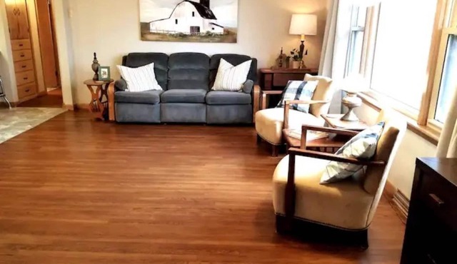 Charming Retreat near Historic Newburgh, Evansville and Henderson Kentucky.