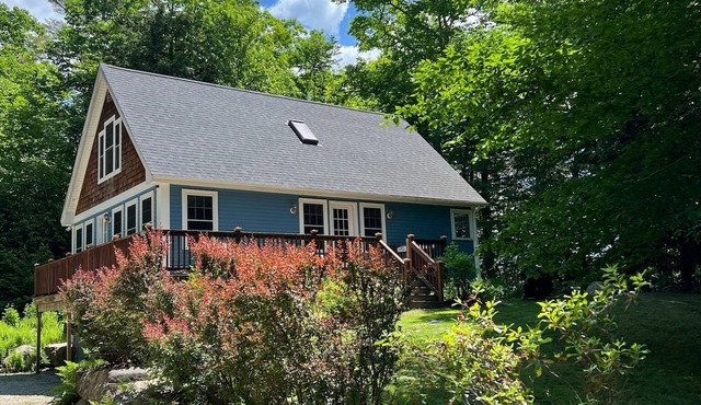 Charming Retreat, perfect family getaway, in tree farm with 100 & 80ac ponds