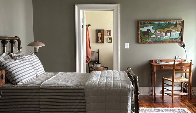 Charming Retreat with Vintage Vibes - Steps to the Erie Canal