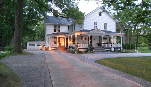 Charming River Rd Escape Circa 1860