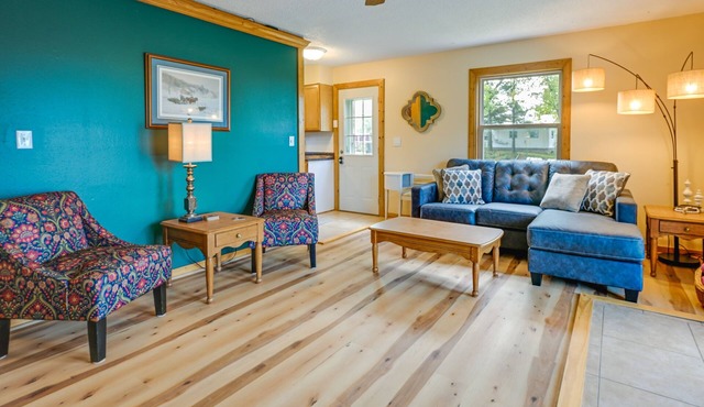 Charming Rockland Retreat w/Deck & Grill!