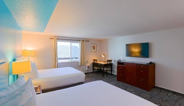 Charming Room Near Seaside Aquarium & Broadway Park