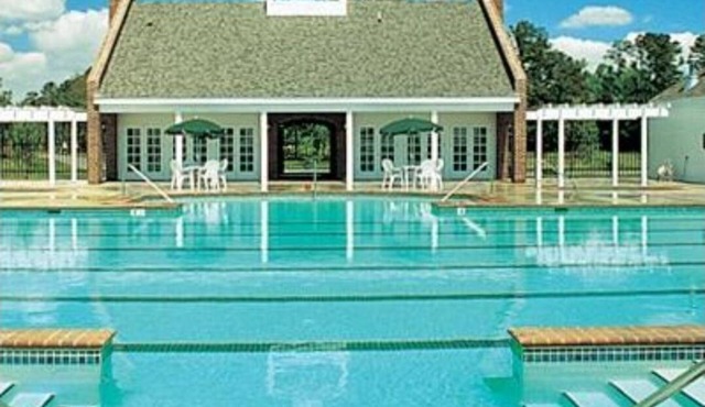 Charming Room Rental in Albemarle Plantation—Golf, Marina & More!