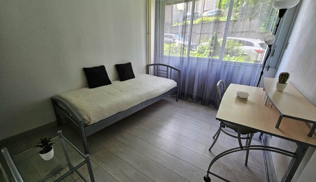 Charming room with kitchenette