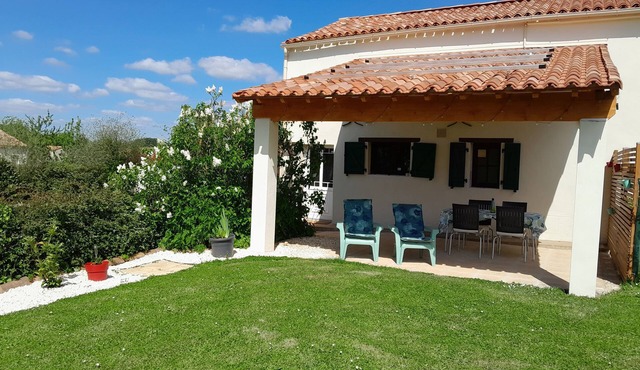 Charming rural gite set in its own garden in the beautiful Vendee