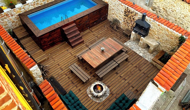Charming rural house typical of the area, in the Rio Lobos Canyon