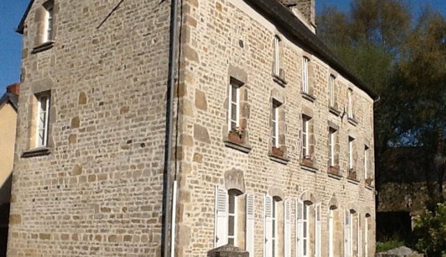 Charming Rural Norman House with Enclosed Garden – Dog Friendly