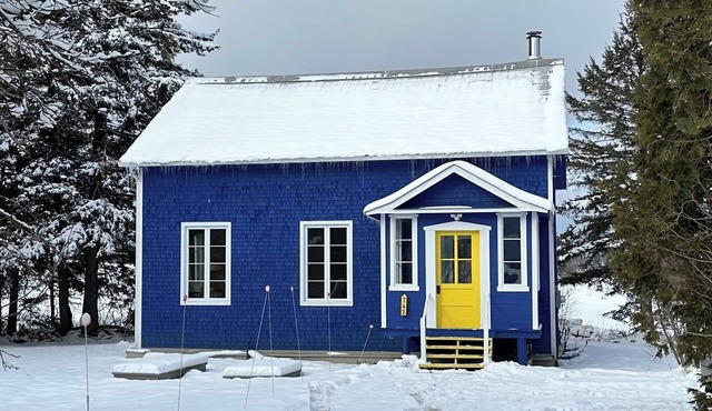 Charming Rural Québec Schoolhouse