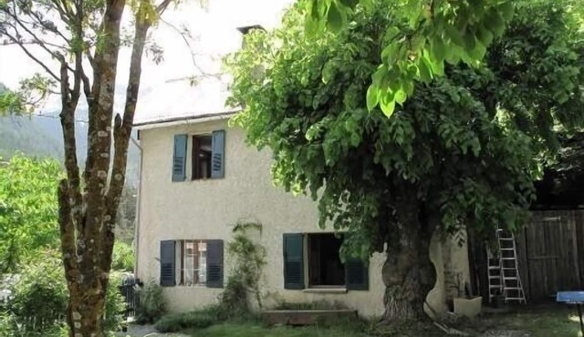 Charming rustic cottage near Barcelonnette