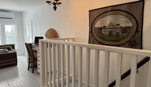 Charming rustic retreat with Bay of Fundy Views, escape to our serene haven.