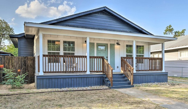 Charming San Antonio Home ~ 4 Mi to Downtown