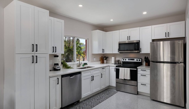 Charming Sanibel Retreat 2BR, Pet Friendly