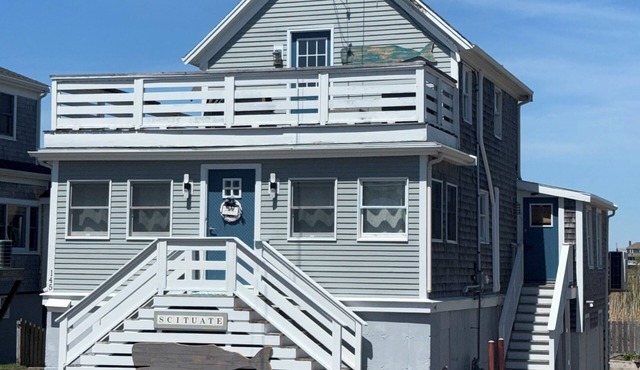 Charming Scituate Coastal Cottage