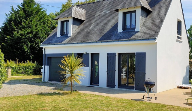 Charming seaside vacation home