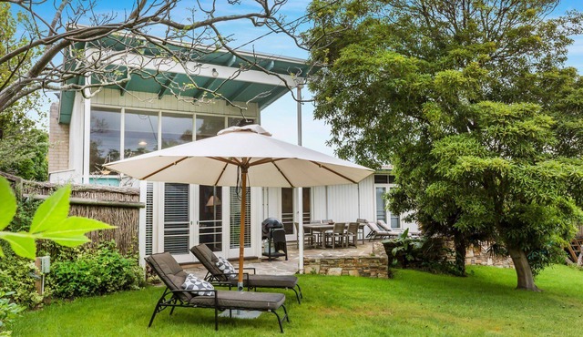 CHARMING SECLUDED BEACH HOUSE