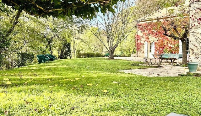 Charming sheepfold in the heart of Albret