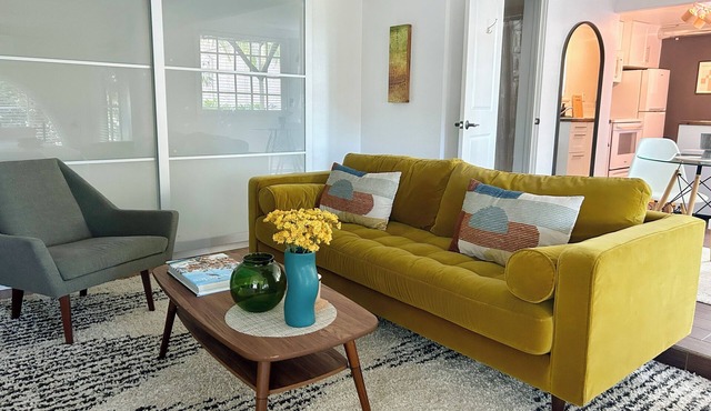 Charming Silver Lake Garden Apartment