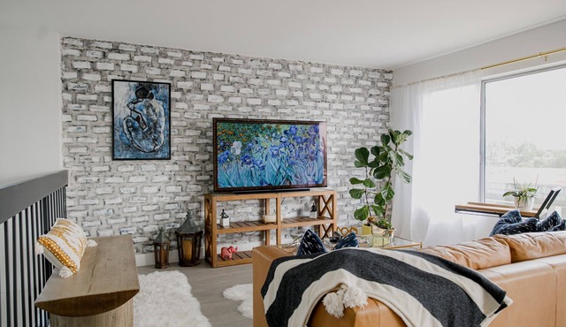 Charming, Simple, and Cozy townhouse