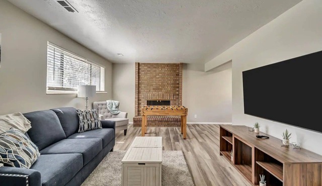 Charming SLC Escape | Fast Ski Access + Foothill Views