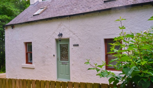 Charming South Ayrshire cottage - Peaceful family retreat, dogs welcome!
