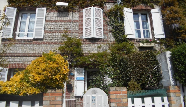 charming south facing fisherman's house, quiet and sunny